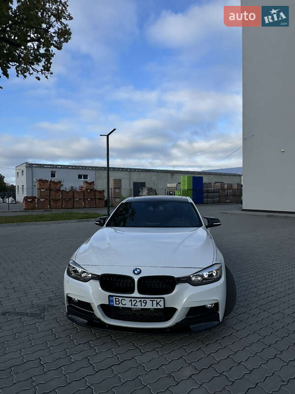 Седан BMW 3 Series 2015 в Львове