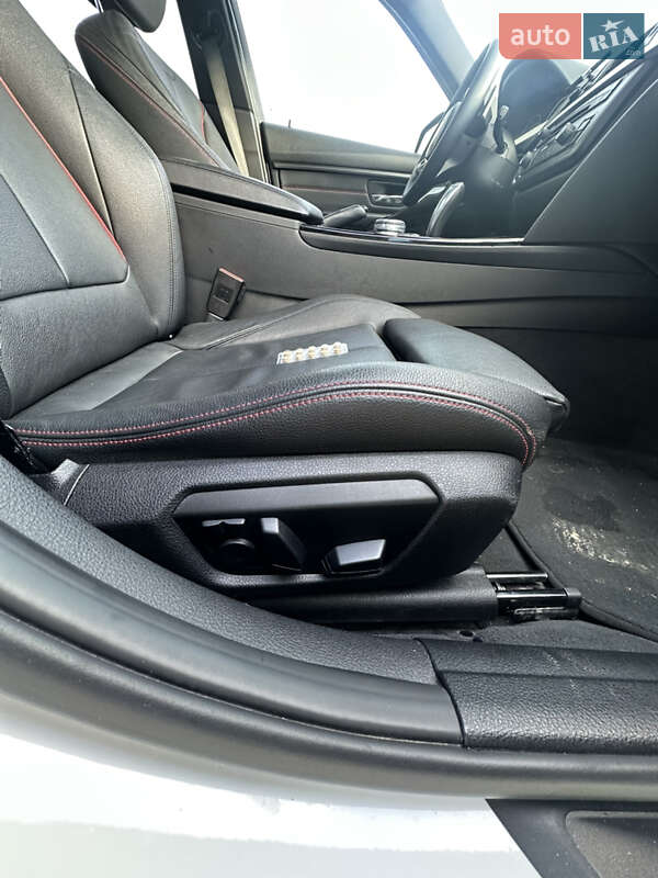 Седан BMW 3 Series 2015 в Львове