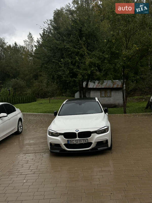Седан BMW 3 Series 2015 в Львове
