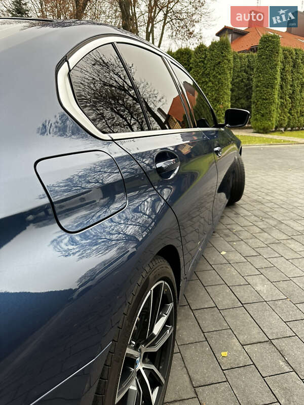 Седан BMW 3 Series 2022 в Луцке