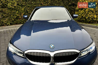 Седан BMW 3 Series 2022 в Києві