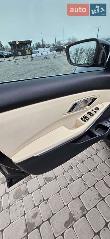 Седан BMW 3 Series 2021 в Харькове