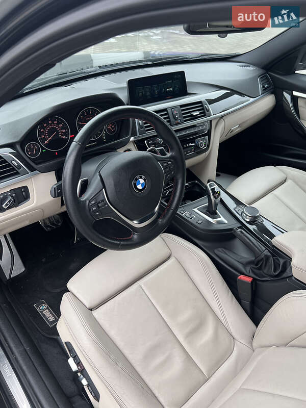 Седан BMW 3 Series 2017 в Львове