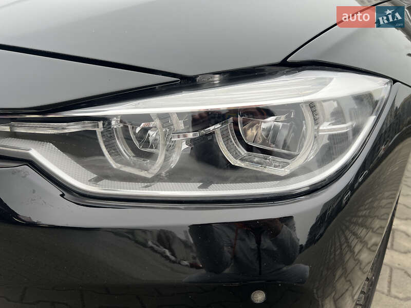 Седан BMW 3 Series 2017 в Львове