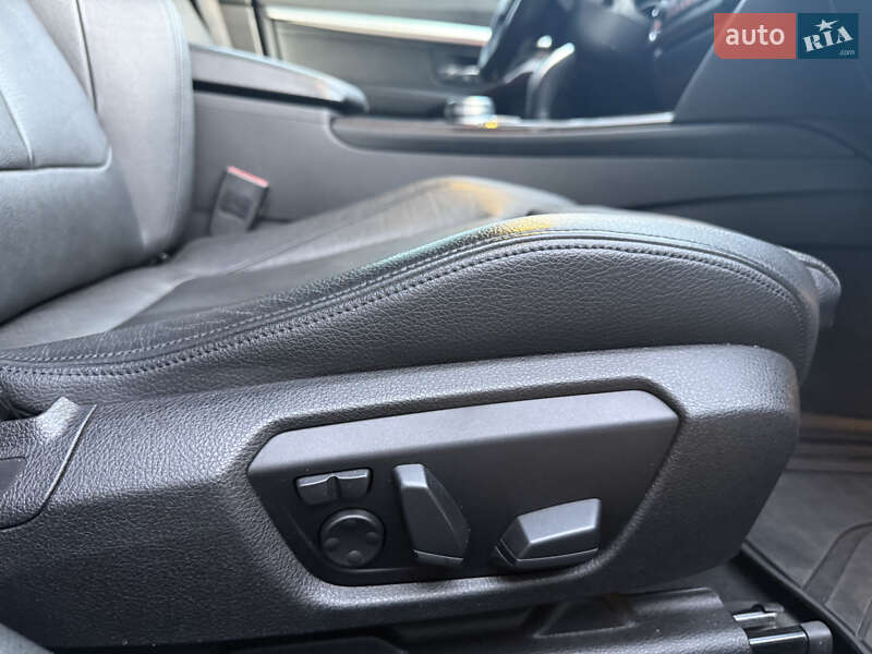 Седан BMW 3 Series 2014 в Києві