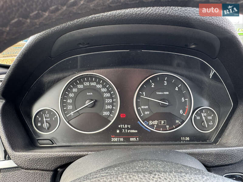 Седан BMW 3 Series 2017 в Хмельницком