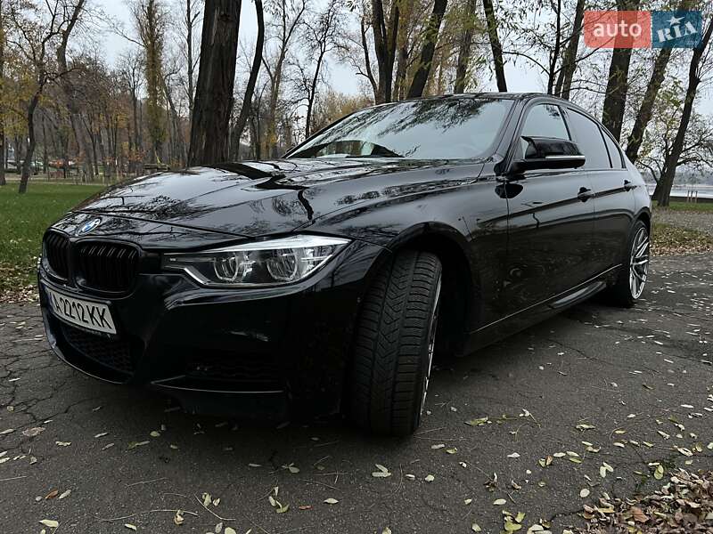 Седан BMW 3 Series 2018 в Киеве