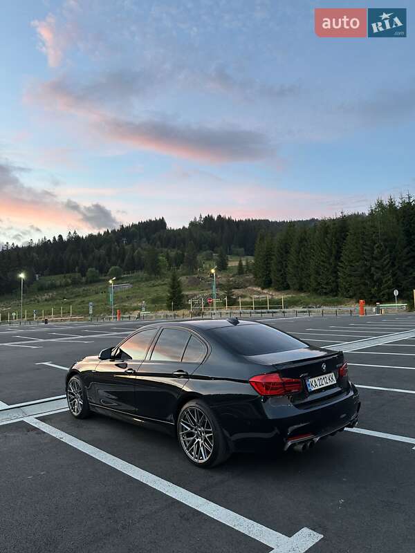 Седан BMW 3 Series 2018 в Киеве