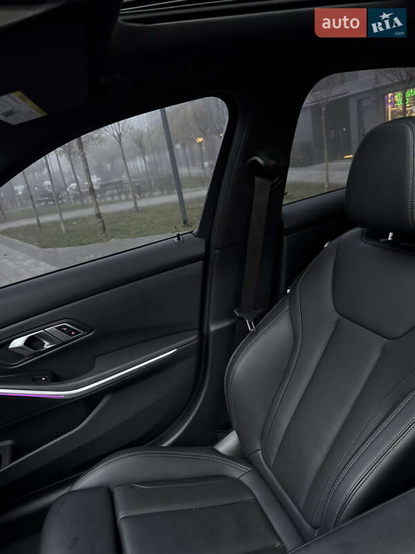 Седан BMW 3 Series 2023 в Львове фото 27 Седан BMW 3 Series 2023 в Львове