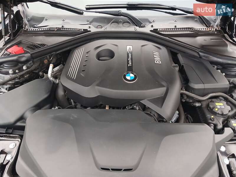 Седан BMW 3 Series 2017 в Киеве