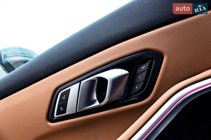 Седан BMW 3 Series 2022 в Львові
