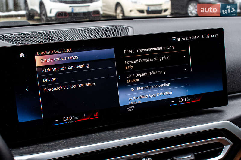 Седан BMW 3 Series 2022 в Львові