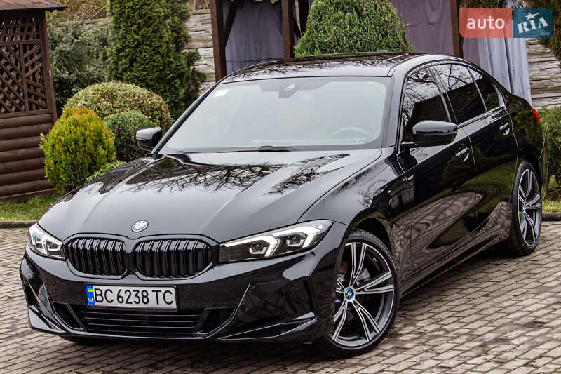 Седан BMW 3 Series 2022 в Львові