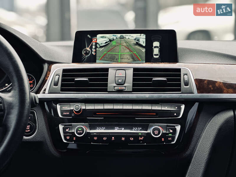 Седан BMW 3 Series 2015 в Кременчуге