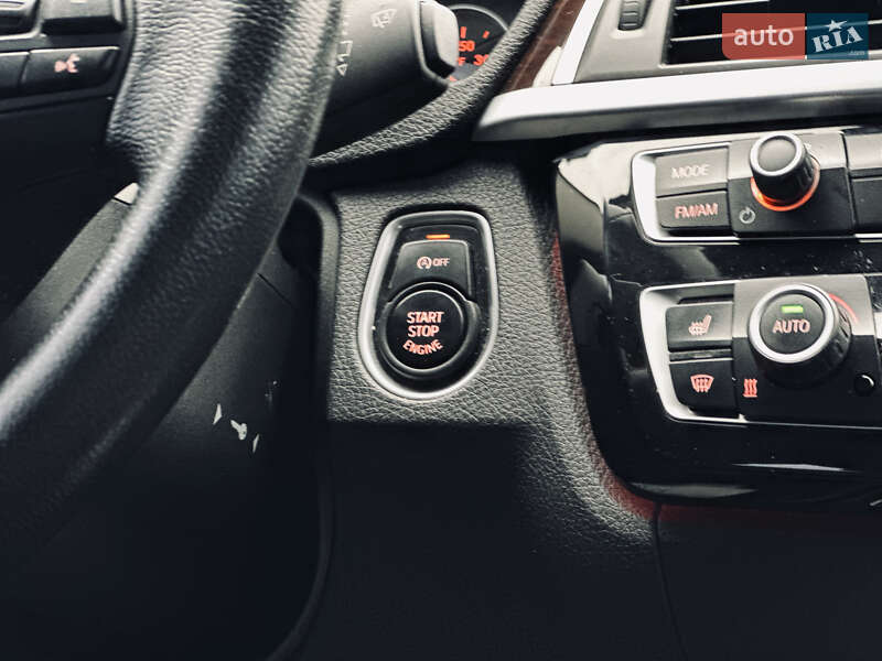 Седан BMW 3 Series 2015 в Кременчуге