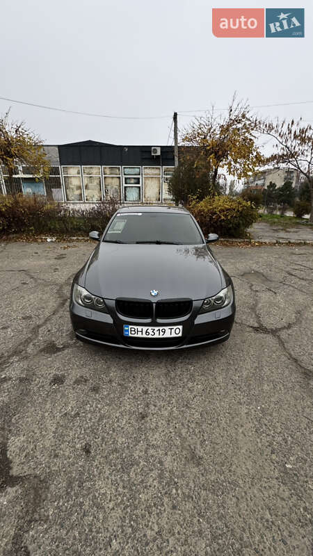 Седан BMW 3 Series 2005 в Белгороде-Днестровском