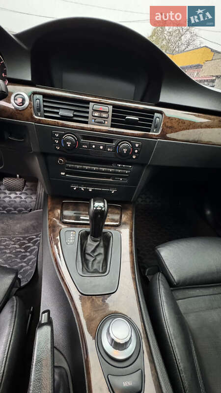 Седан BMW 3 Series 2005 в Белгороде-Днестровском