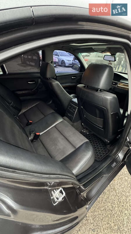 Седан BMW 3 Series 2005 в Белгороде-Днестровском