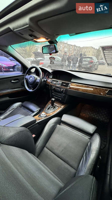 Седан BMW 3 Series 2005 в Белгороде-Днестровском