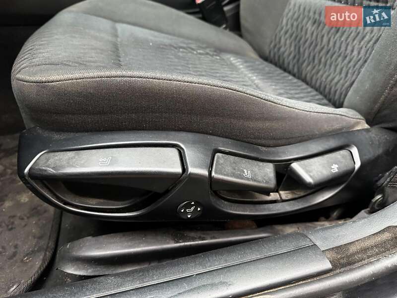 Седан BMW 3 Series 2001 в Киеве