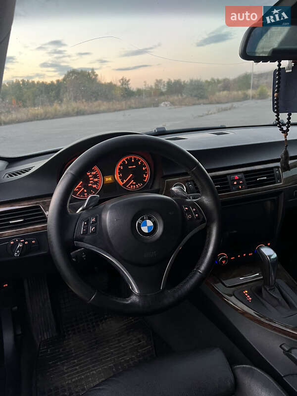 Купе BMW 3 Series 2009 в Харькове