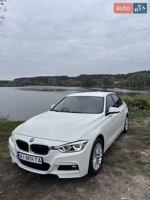 Седан BMW 3 Series 2018 в Києві