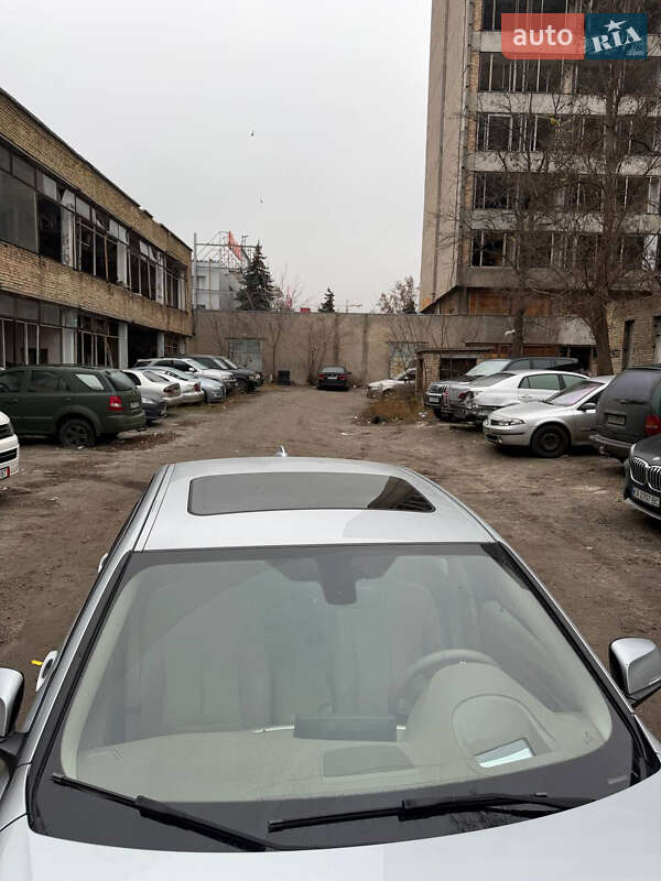 Седан BMW 3 Series 2012 в Киеве