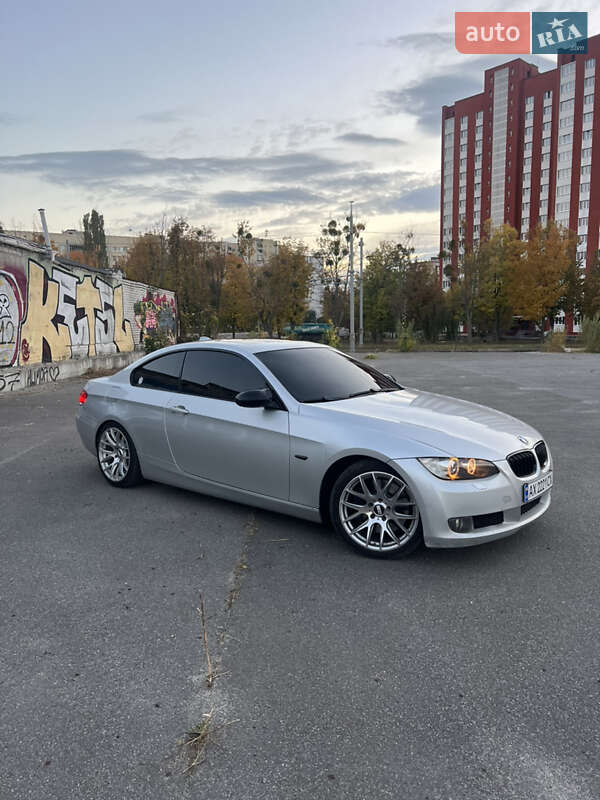 Купе BMW 3 Series 2009 в Харькове