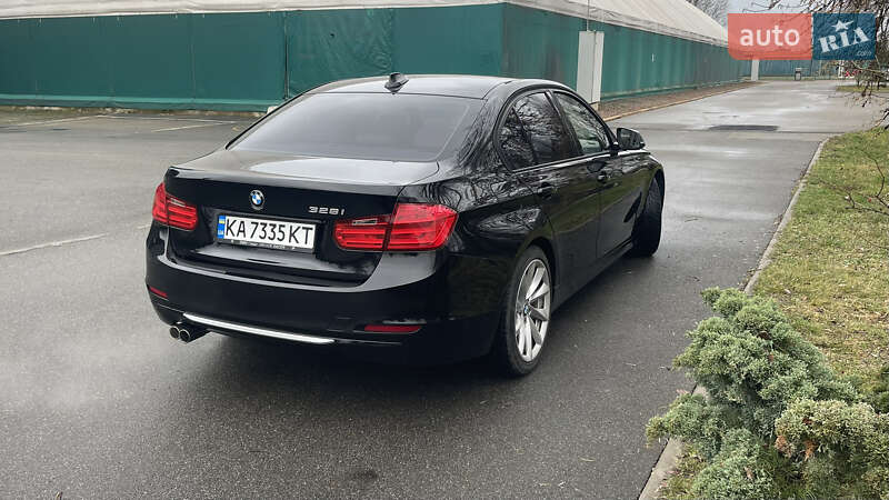 Седан BMW 3 Series 2012 в Киеве