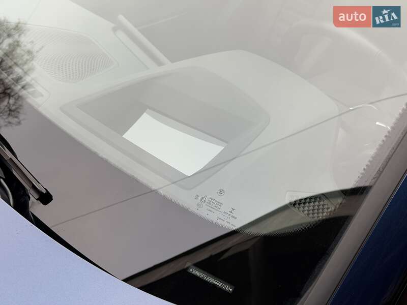 Седан BMW 3 Series 2021 в Ивано-Франковске