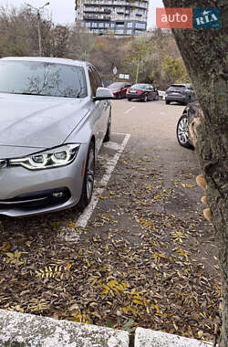 Седан BMW 3 Series 2018 в Одессе