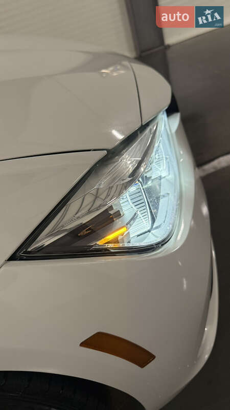 Седан BMW 3 Series 2018 в Львове фото 21 Седан BMW 3 Series 2018 в Львове