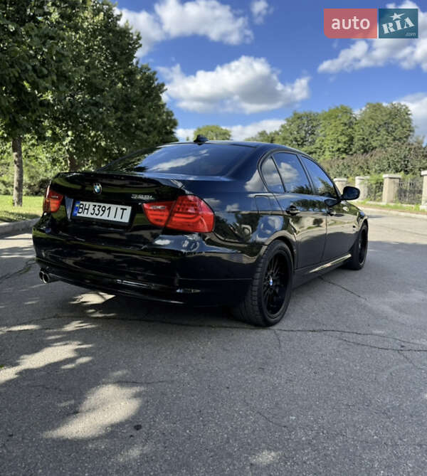 Седан BMW 3 Series 2011 в Днепре