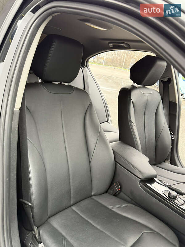Седан BMW 3 Series 2013 в Днепре фото 23 Седан BMW 3 Series 2013 в Днепре