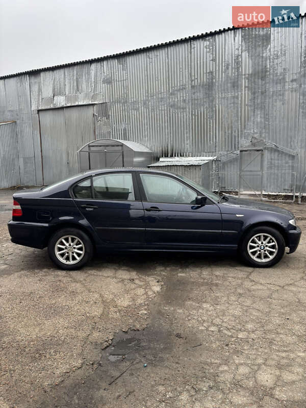 Седан BMW 3 Series 2002 в Киеве