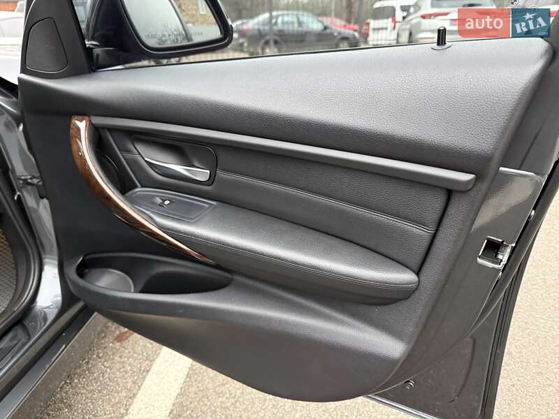 Седан BMW 3 Series 2013 в Киеве