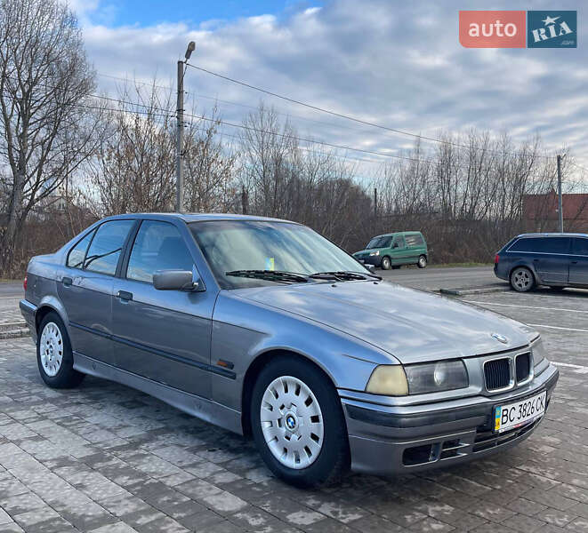 BMW 3 Series 1995
