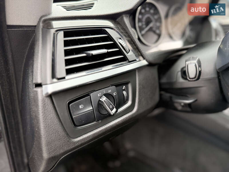 Седан BMW 3 Series 2014 в Львове