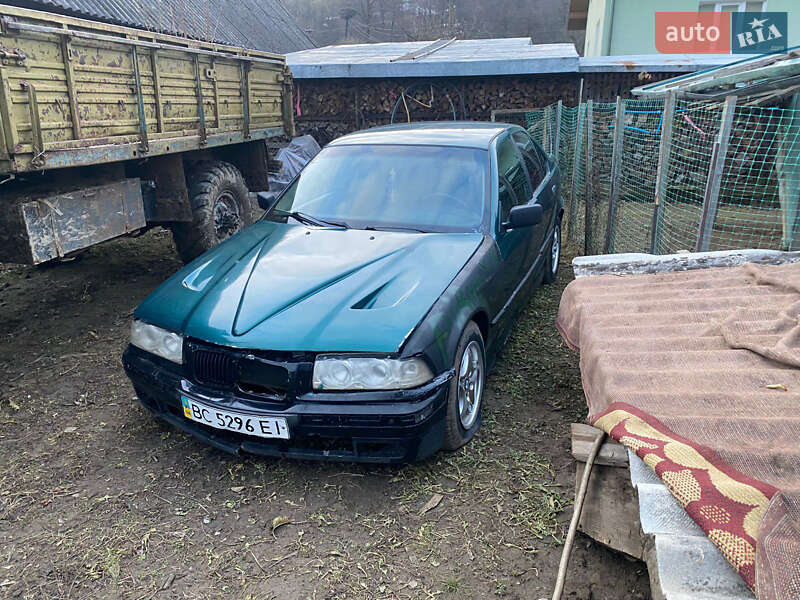 Седан BMW 3 Series 1991 в Турці