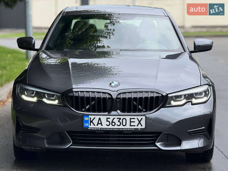 Седан BMW 3 Series 2019 в Києві