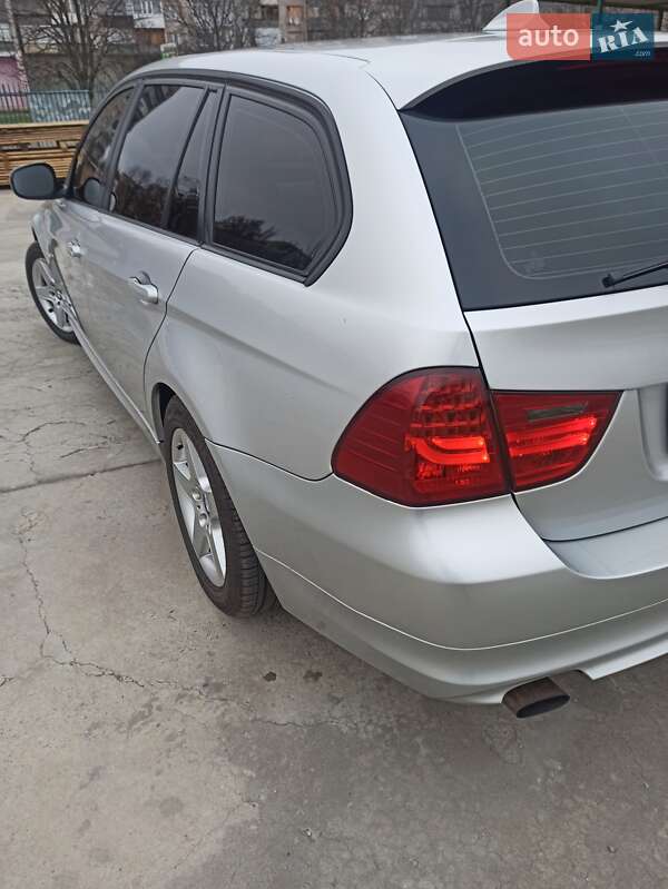 Універсал BMW 3 Series 2009 в Дніпрі фото 10 Універсал BMW 3 Series 2009 в Дніпрі