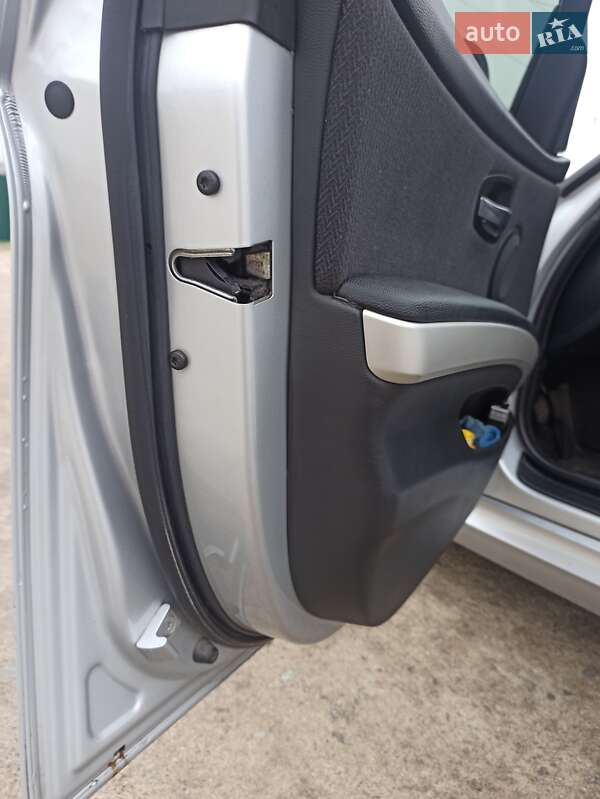 Універсал BMW 3 Series 2009 в Дніпрі фото 30 Універсал BMW 3 Series 2009 в Дніпрі