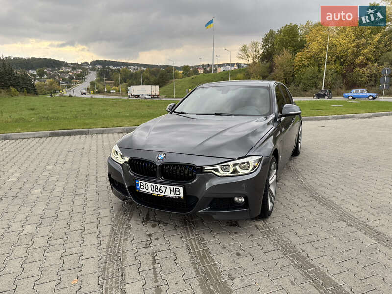 Седан BMW 3 Series 2017 в Зборове