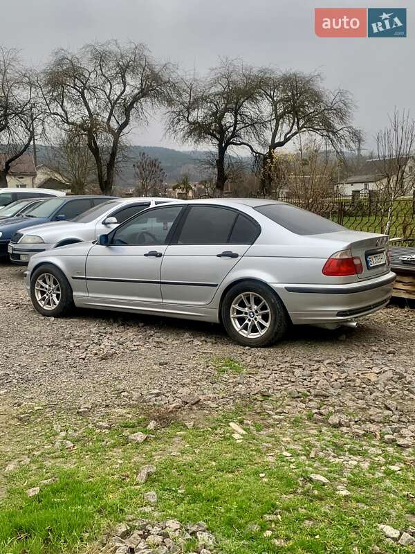 Седан BMW 3 Series 2001 в Кременці