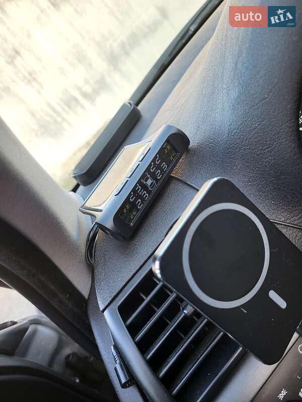 Універсал BMW 3 Series 2004 в Києві