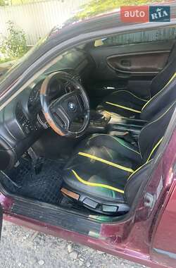 Седан BMW 3 Series 1995 в Шипинцах