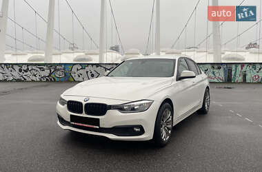 Седан BMW 3 Series 2015 в Киеве