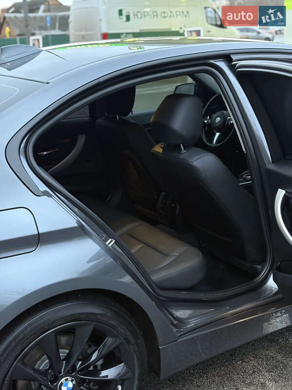 Седан BMW 3 Series 2018 в Бердичеве