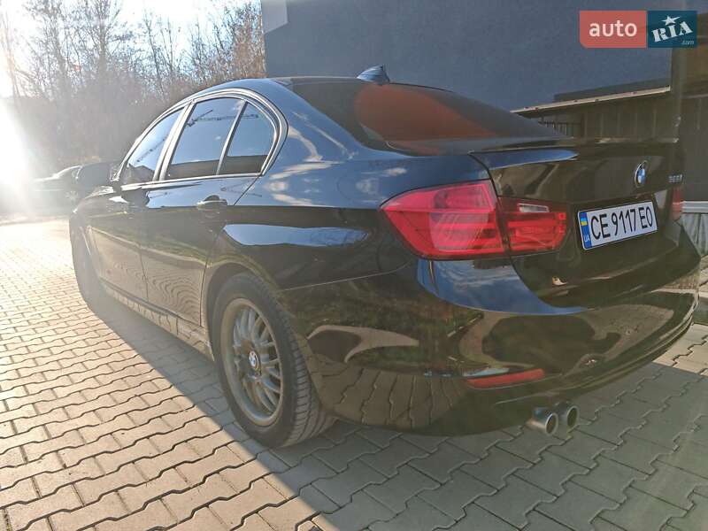 Седан BMW 3 Series 2014 в Чернівцях