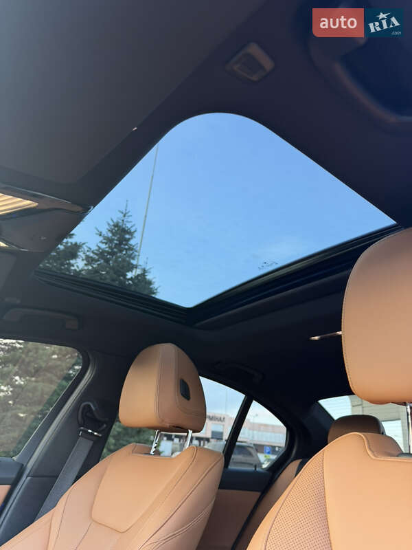 Седан BMW 3 Series 2022 в Одесі